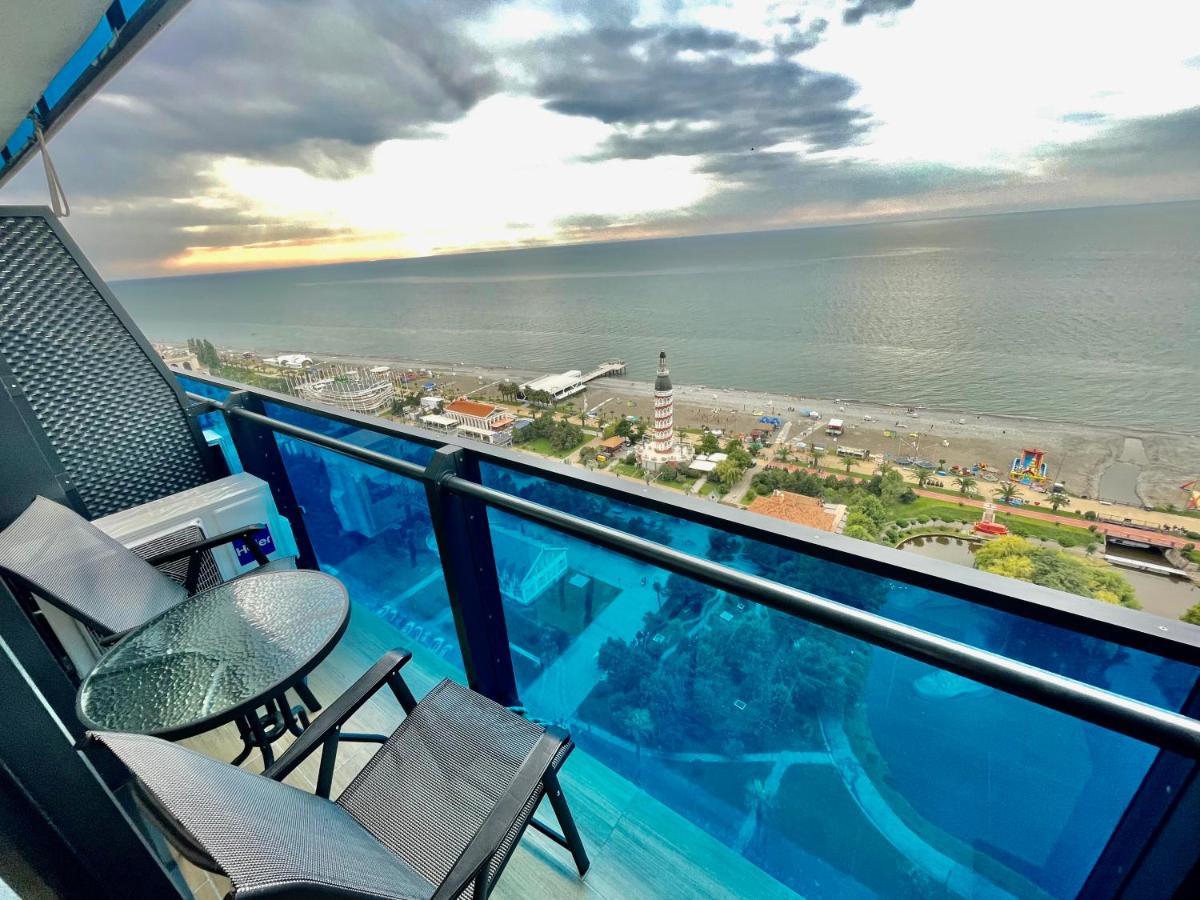 Orbi Luxury Sea View Aparthotel Batumi Exteriör bild